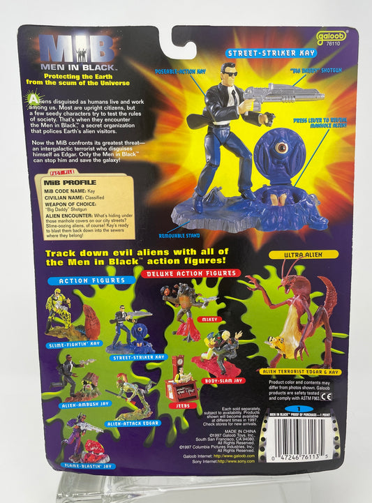 STREET STRIKER KAY VS MANHOLE ALIEN - MEN IN BLACK - #76110 - GALOOB 1997