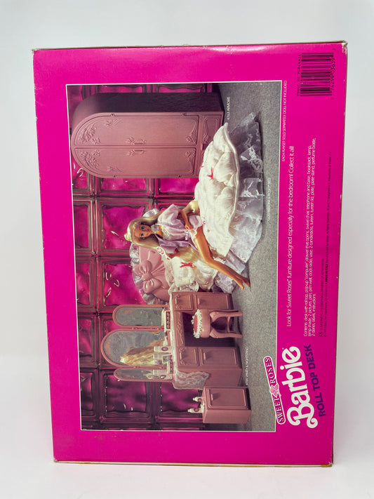 BARBIE - SWEET ROSES ROLL TOP DESK - MATTEL 1990 *MADE IN ITALY!