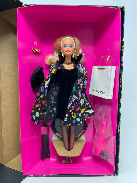 SAVVY SHOPPER BARBIE DESIGNED BY NICOLE MILLER - BLOOMINGDALE'S LIMITED EDITION - #12152 - MATTEL 1994