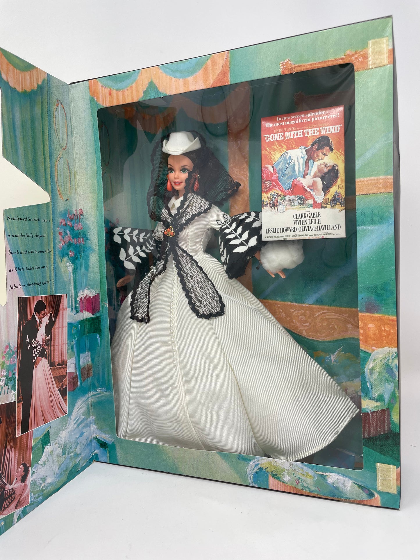 BARBIE AS SCARLETT O'HARA ON A HONEYMOON SHOPPING SPREE - BRUNETTE - HOLLYWOOD LEGENDS COLLECTION - #13254 - MATTEL 1994