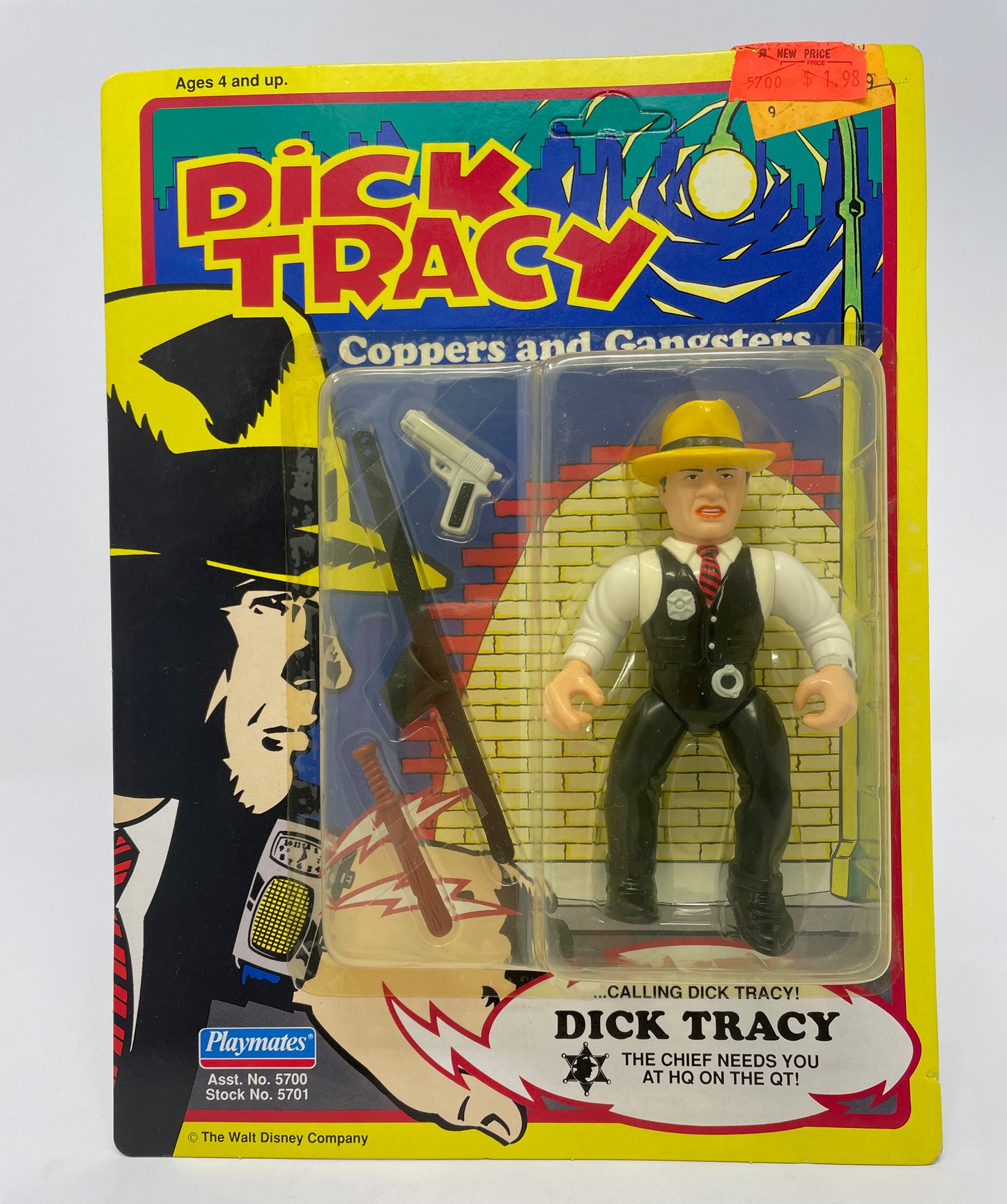 DICK TRACY FIGURE - DICK TRACY - UNPUNCHED - 1990 PLAYMATES